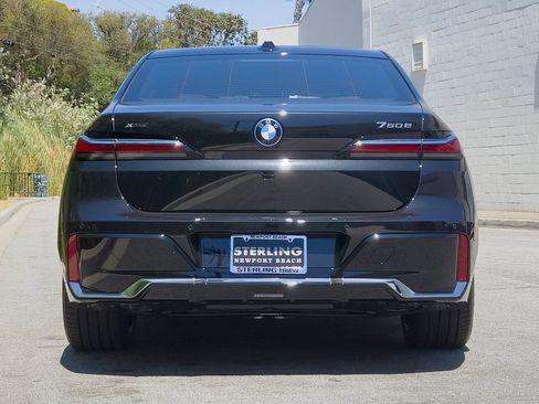 New 2025 BMW 750e xDrive image 6