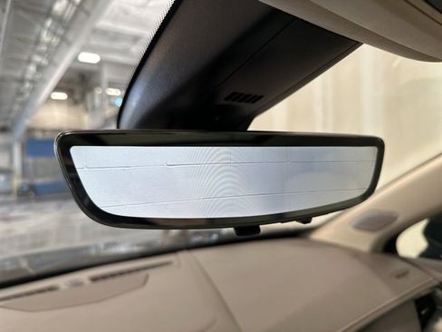 Used 2021 Cadillac XT5 Premium Luxury image 36