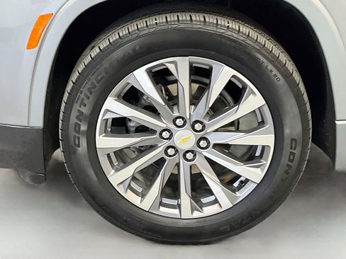 Used 2023 Chevrolet Traverse Premier w/ LPO, Floor Liner Package AWD/4WD image 34