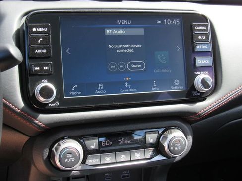 New 2025 Nissan Versa SR w/ Trunk Package image 21