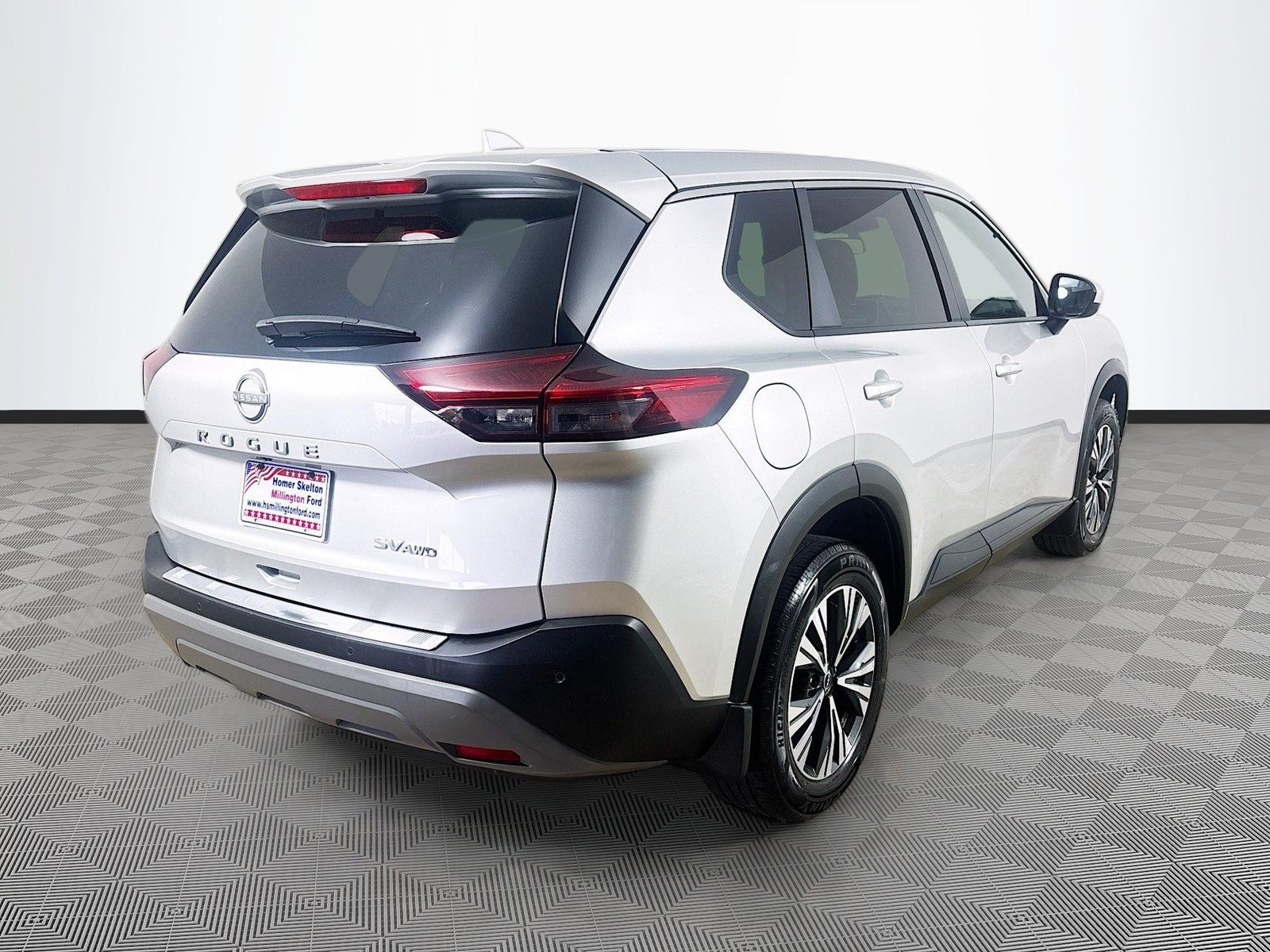 Used 2023 Nissan Rogue SV AWD/4WD image 7