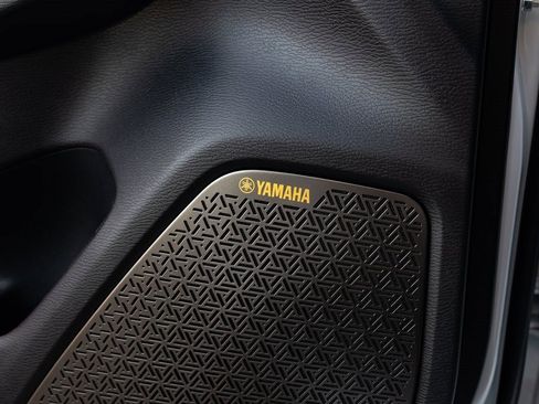 New 2026 Mitsubishi Outlander SE image 18