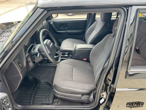 Used 2001 Jeep Cherokee Limited AWD/4WD image 55