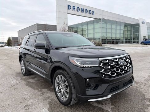 Used 2025 Ford Explorer Platinum AWD/4WD image 1