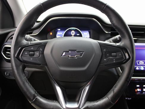 Used 2022 Chevrolet Bolt EUV Premier image 33