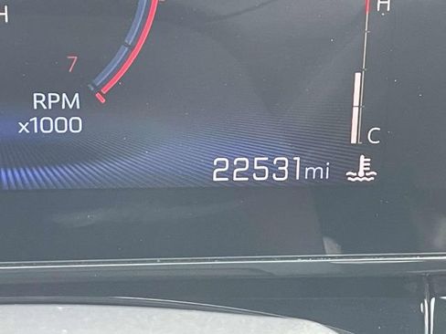 Certified 2025 Chevrolet Trax RS w/ Driver Confidence Package image 24