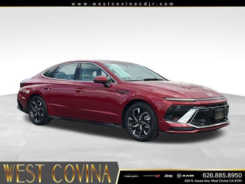 Used 2025 Hyundai Sonata SEL FWD image 1