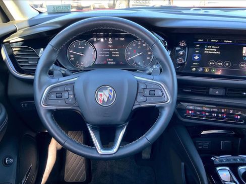 Used 2023 Buick Envision Avenir image 6