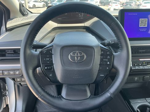 Used 2025 Toyota Prius Limited AWD/4WD image 9