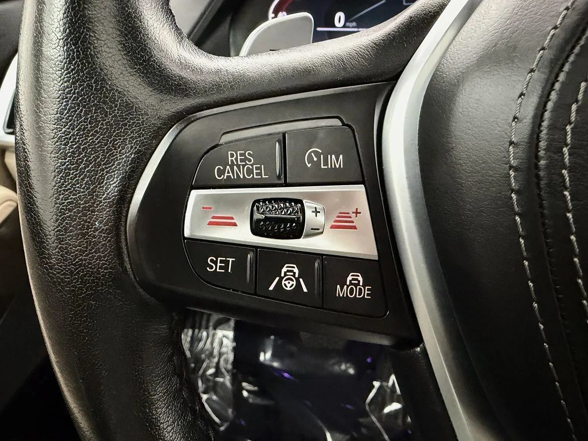 Used 2022 BMW X5 xDrive40i AWD/4WD image 12