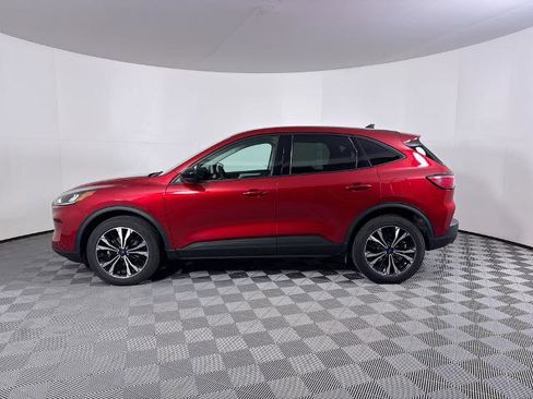 Certified 2022 Ford Escape SE w/ SE Sport Appearance Package image 11