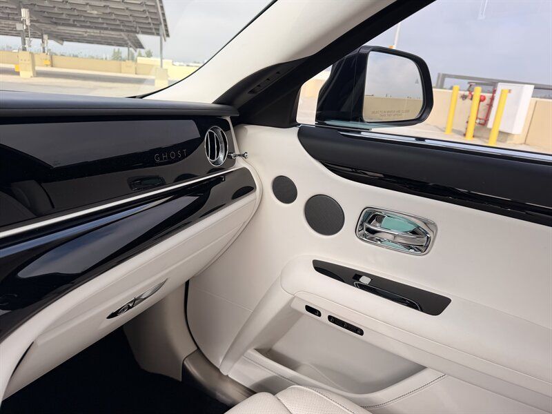 Used 2021 Rolls-Royce Ghost AWD/4WD image 49