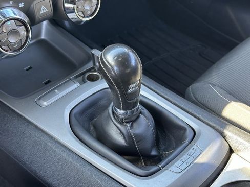 Used 2015 Chevrolet Camaro SS image 15