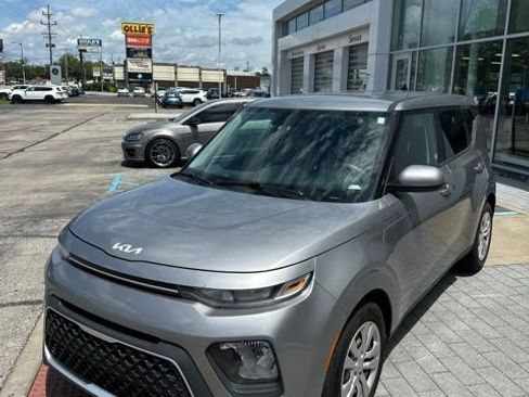 Used 2022 Kia Soul LX FWD image 17