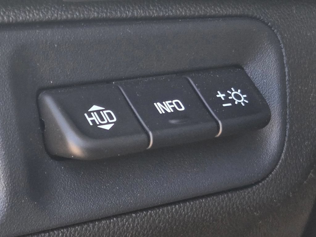 Used 2023 GMC Acadia Denali FWD image 16