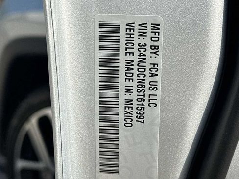 Used 2025 Jeep Compass Limited w/ Elite Group AWD/4WD image 39