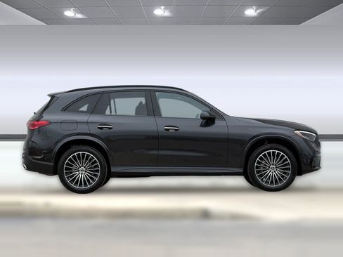 Used 2026 Mercedes-Benz GLC 300 4MATIC image 8