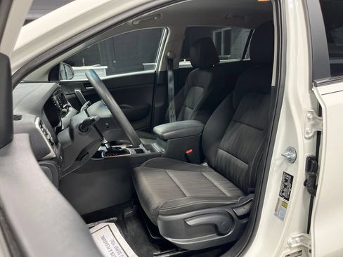 Used 2019 Kia Sportage LX FWD image 13
