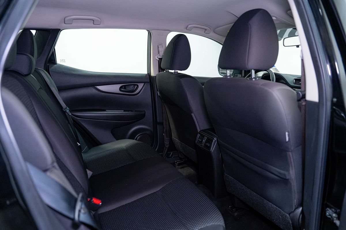 Used 2022 Nissan Rogue Sport S FWD image 14