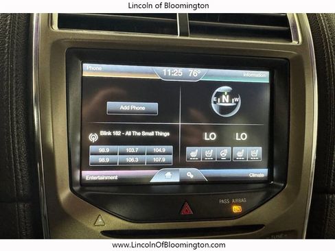 Used 2015 Lincoln MKX AWD w/ Equipment Group 101A image 27