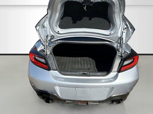 Used 2025 Toyota GR86 w/ ALL Weather Mat Package (TMS) image 23