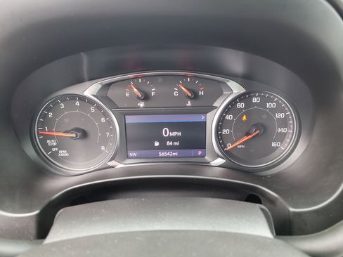 Used 2023 GMC Terrain SLT image 33