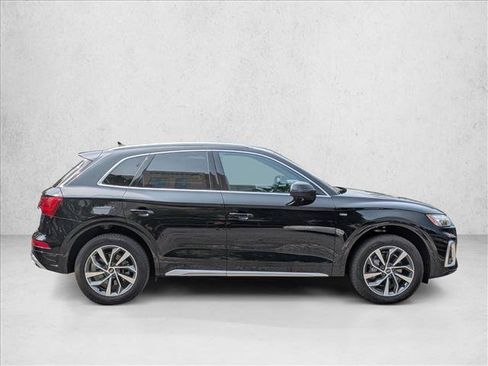 Used 2023 Audi Q5 2.0T Premium Plus w/ Premium Plus Package AWD/4WD image 4