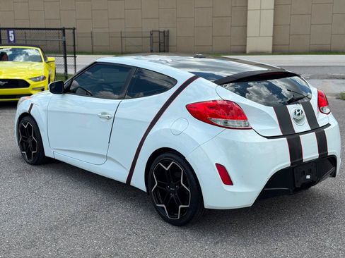 Used 2012 Hyundai Veloster w/ Style Pkg FWD image 6