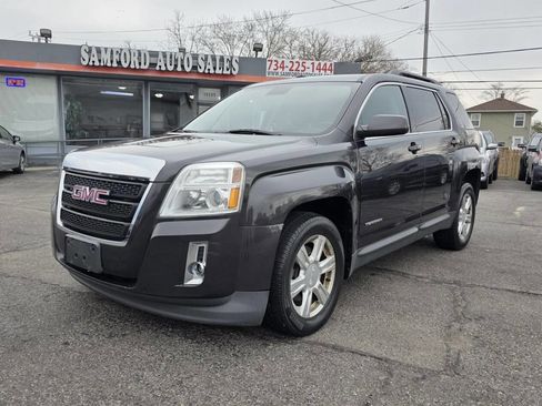 Used 2014 GMC Terrain SLE w/ Convenience Package image 2