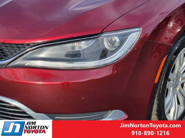 Used 2015 Chrysler 200 Limited w/ Convenience Group FWD image 11