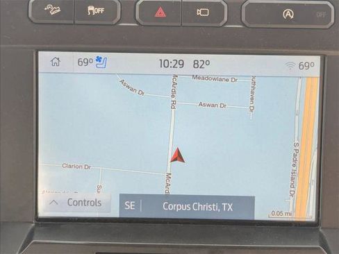 Used 2019 Ford F150 Lariat w/ Equipment Group 502A Luxury image 10