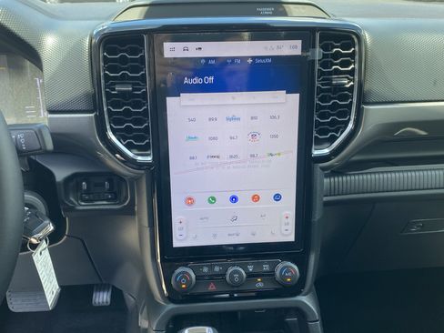 New 2025 Ford Ranger XLT w/ Equipment Group 301A High image 17