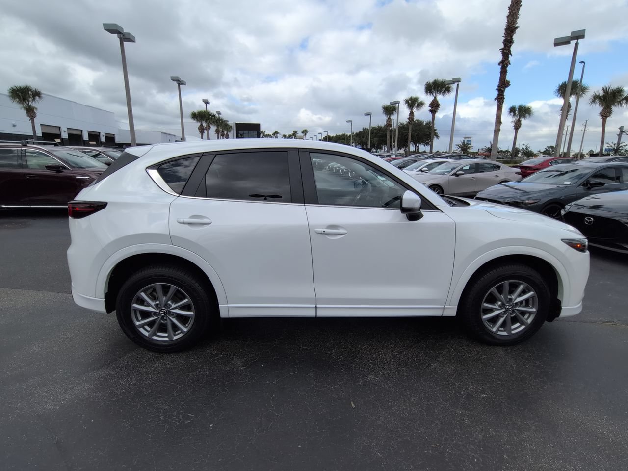Used 2025 MAZDA CX-5 AWD 2.5 S w/ Preferred Package image 3