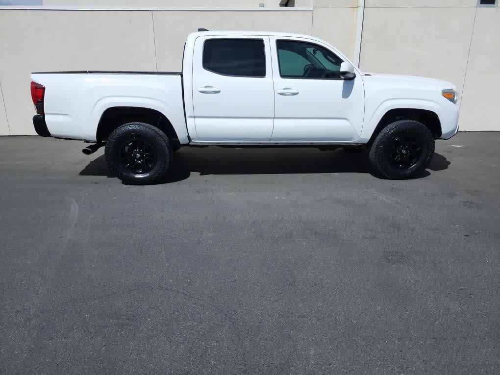 Used 2020 Toyota Tacoma SR AWD/4WD image 3