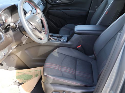 Used 2023 Chevrolet Equinox RS image 40