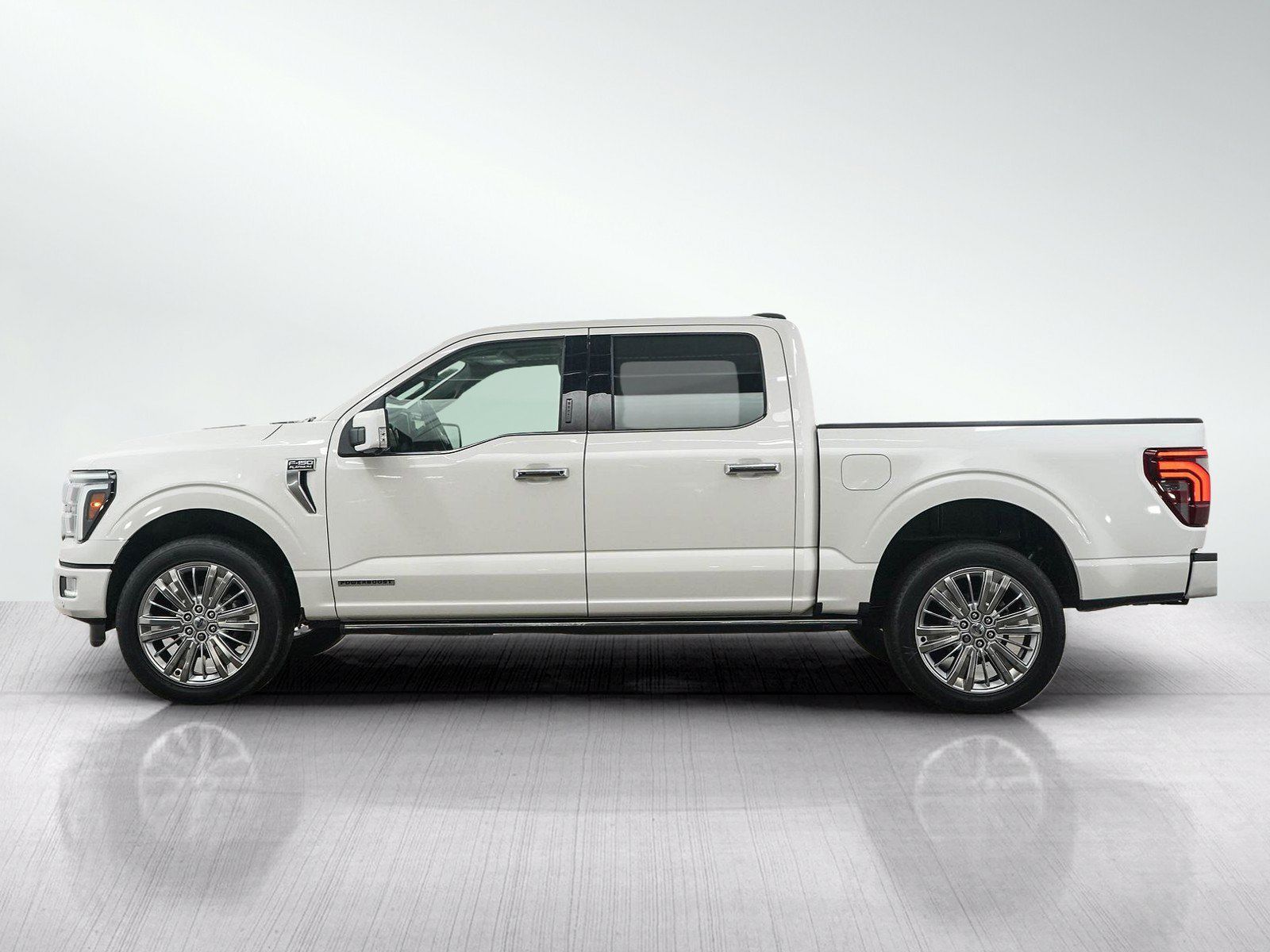 Used 2024 Ford F150 Platinum w/ Equipment Group 703A Plus AWD/4WD image 2