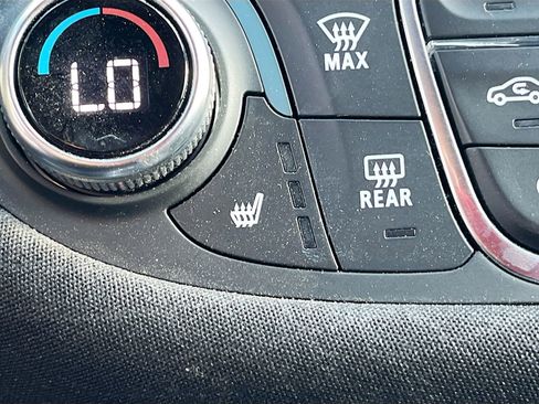 Used 2024 Chevrolet Malibu LT FWD image 19