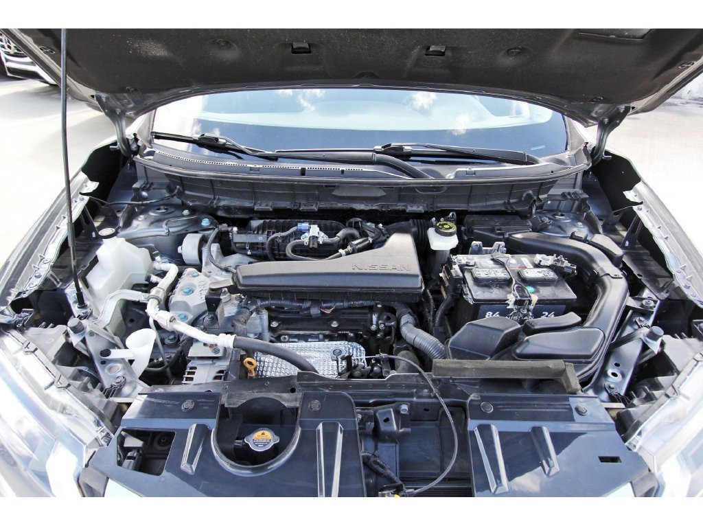 Used 2020 Nissan Rogue S w/ Special Edition Package FWD image 31