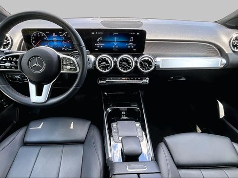 Used 2023 Mercedes-Benz GLB 250 image 16