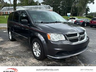 Used 2016 Dodge Grand Caravan American Value Package w/ UConnect Hands-Free Group