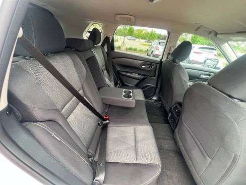 Used 2024 Nissan Rogue SV AWD/4WD image 25