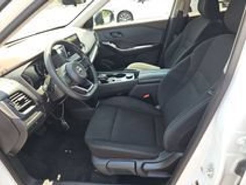 Used 2023 Nissan Rogue S AWD/4WD image 14
