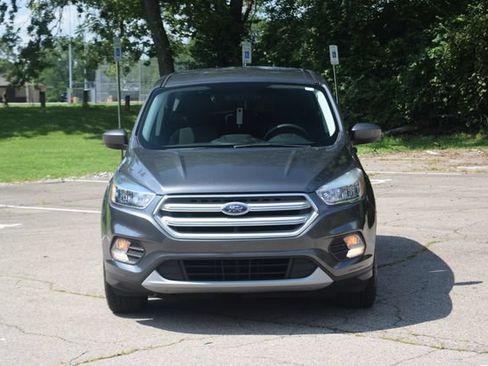 Used 2019 Ford Escape SE FWD image 20