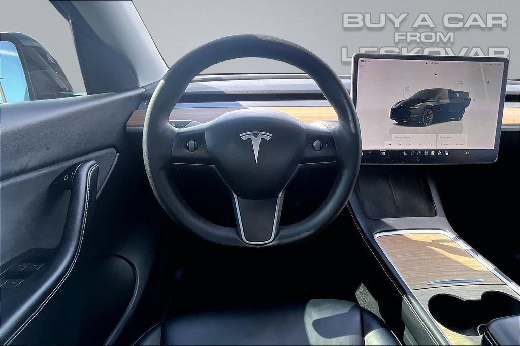 Used 2022 Tesla Model Y Long Range AWD/4WD image 5