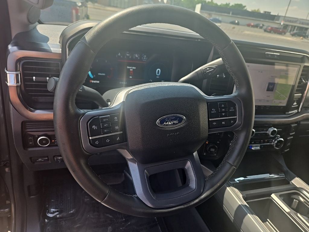 Used 2026 Ford F350 Lariat w/ Black Appearance Package AWD/4WD image 14