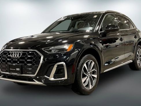 Used 2023 Audi Q5 2.0T Premium Plus w/ Premium Plus Package AWD/4WD image 2