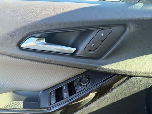 New 2026 Chevrolet Equinox LT w/ Convenience Package II image 25