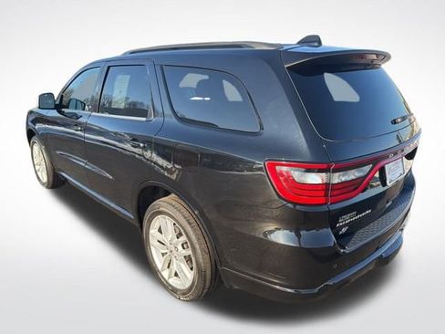 Used 2024 Dodge Durango GT image 3