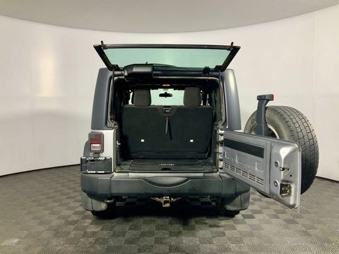 Used 2013 Jeep Wrangler Sport AWD/4WD image 13