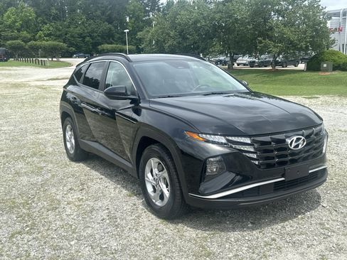 Used 2024 Hyundai Tucson SEL FWD image 3